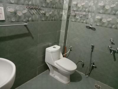 Bathroom Image of 1500 Sq.ft 2 BHK Builder Floor for rent in LDA Colony Lucknow for Rs. 12500