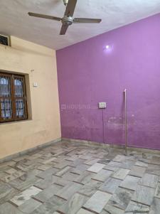 Bedroom Image of 1200 Sq.ft 2 BHK Independent House for rent in Sunpharma Road Vadodara for Rs. 24000