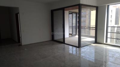 Living Room Image of 3186 Sq.ft 4 BHK Apartment / Flat for sale in Sargasan Gandhinagar for Rs. 13800000