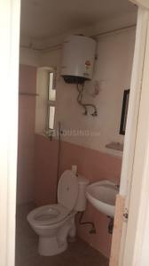 Bathroom Image of 1430 Sq.ft 3 BHK Apartment / Flat for rent in Jaypee Aman, Sector 151 Noida for Rs. 19600