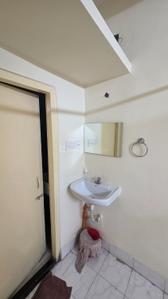 Bathroom Image of 320 Sq.ft 1 RK Apartment / Flat for rent in Lake Town Kolkata for Rs. 12000