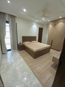 Bedroom Image of 1800 Sq.ft 3 BHK Builder Floor for sale in Mansarover Garden New Delhi for Rs. 39000000