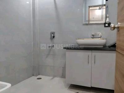 Bathroom Image of 1295 Sq.ft 2 BHK Builder Floor for rent in Sector 41 Noida for Rs. 35000