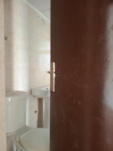 Common Bathroom Image of 2070 Sq.ft 4 BHK Apartment / Flat for sale in Terrace Homes, Noida Extension Greater Noida for Rs. 16200000