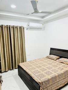 Bedroom Image of 1500 Sq.ft 3 BHK Apartment / Flat for rent in Bawadiya Kalan Bhopal for Rs. 34000