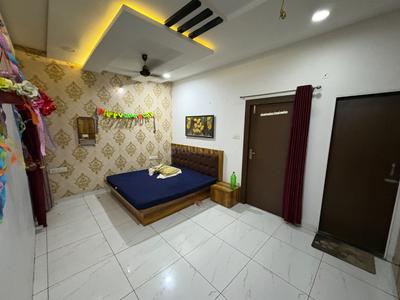 Bedroom Image of 1300 Sq.ft 3 BHK Independent House for rent in Bhawrasla Indore for Rs. 18000