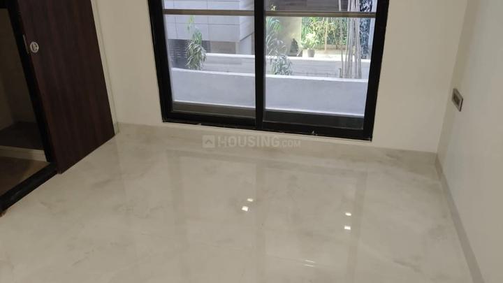 sdeep apartment 5 Bedroom 1