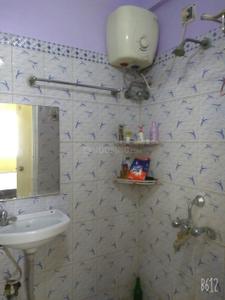 Bathroom Image of 1150 Sq.ft 2 BHK Apartment / Flat for sale in Kalighat Kolkata for Rs. 8200000