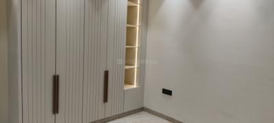 Bedroom Image of 1685 Sq.ft 3 BHK Builder Floor for sale in Surajmal Vihar New Delhi for Rs. 37500000