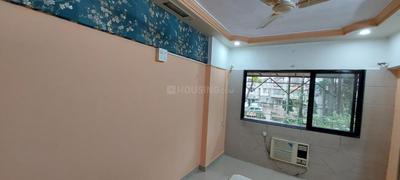 Bedroom Image of 750 Sq.ft 2 BHK Independent House for rent in Siddharth Nagar Complex, Borivali East Mumbai for Rs. 48000