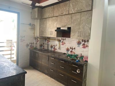 Kitchen Image of 1100 Sq.ft 3 BHK Apartment / Flat for rent in Shahdara New Delhi for Rs. 23000