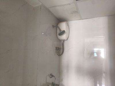 Bathroom Image of 450 Sq.ft 1 BHK Apartment / Flat for rent in Runwal Gardens, Dombivli East Thane for Rs. 10000
