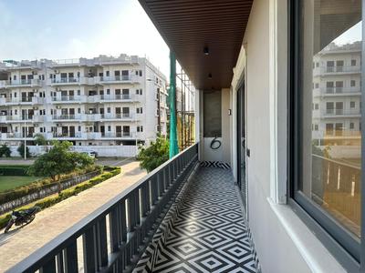 Balcony Image of 2250 Sq.ft 3 BHK Builder Floor for sale in BPTP Parklands Pride, Sector 77 Faridabad for Rs. 26000000