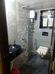 Bathroom Image of 840 Sq.ft 2 BHK Apartment / Flat for rent in Chembur Mumbai for Rs. 60000
