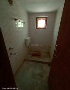 Bathroom Image of 1750 Sq.ft 2.5 BHK Independent House for rent in Mahanadi Vihar Cuttack for Rs. 18000