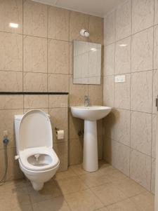 Bathroom Image of 1600 Sq.ft 3 BHK Apartment / Flat for sale in Prestige Ferns Residency, Harlur Bengaluru for Rs. 39500000