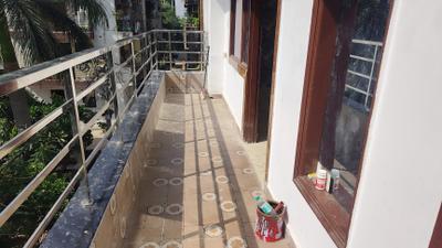 Balcony Image of 1350 Sq.ft 3 BHK Builder Floor for sale in Vasundhara Ghaziabad for Rs. 9000000