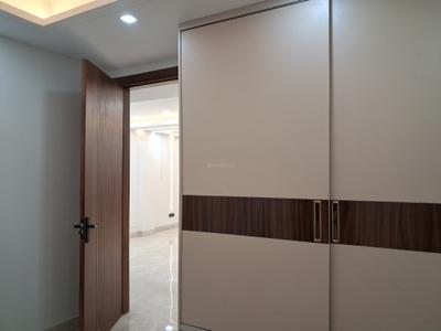 Bedroom Image of 1350 Sq.ft 3 BHK Builder Floor for sale in Paschim Vihar New Delhi for Rs. 26000000
