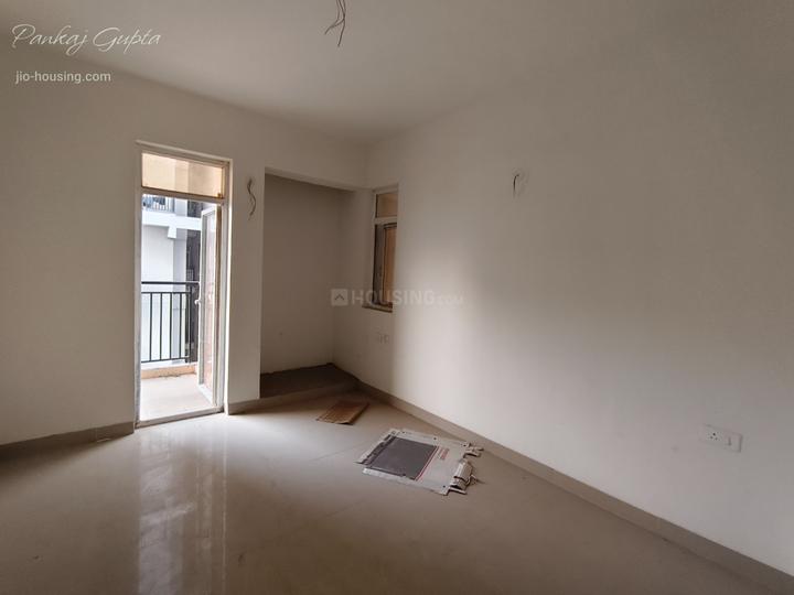 Ratan Pearls Phase II Main Image 1