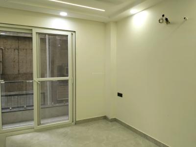 Bedroom Image of 800 Sq.ft 2 BHK Builder Floor for sale in Shalimar Bagh New Delhi for Rs. 14000000