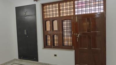 Bedroom Image of 1200 Sq.ft 2 BHK Builder Floor for rent in Sector 46 Gurgaon for Rs. 40000