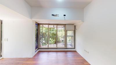 Bedroom Image of 1350 Sq.ft 3 BHK Apartment / Flat for sale in Anmol Towers, Goregaon West Mumbai for Rs. 37000000
