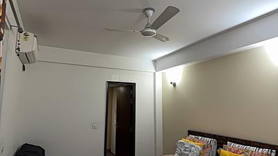 Bedroom Image of 1620 Sq.ft 3 BHK Apartment / Flat for sale in ABA Cleo County, Sector 121 Noida for Rs. 28000000
