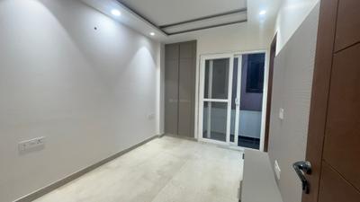 Bedroom Image of 762 Sq.ft 2 BHK Builder Floor for sale in Vikaspuri New Delhi for Rs. 13500000