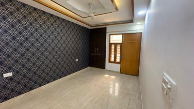 Bedroom Image of 2700 Sq.ft 4 BHK Builder Floor for sale in Ashoka Enclave Faridabad for Rs. 28000000