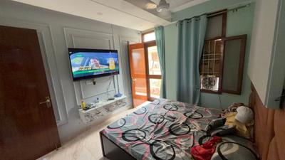 Bedroom Image of 1100 Sq.ft 3 BHK Builder Floor for sale in Chirag Dilli New Delhi for Rs. 10000000