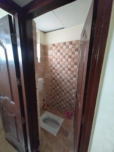 Bathroom Image of 656 Sq.ft 2 BHK Apartment / Flat for sale in Andawa Allahabad for Rs. 5000000