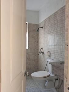 Common Bathroom Image of 1069 Sq.ft 2 BHK Apartment / Flat for sale in Paras Tierea, Sector 137 Noida for Rs. 9500000