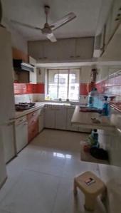 Kitchen Image of 950 Sq.ft 2 BHK Apartment / Flat for rent in Nirakar Apartment, Andheri West Mumbai for Rs. 67000