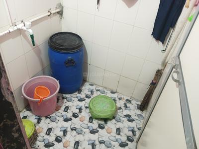 Bathroom Image of 230 Sq.ft 1 RK Apartment / Flat for sale in Malad East Mumbai for Rs. 2600000