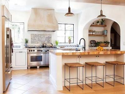 Kitchen Image of 3000 Sq.ft 5 BHK Apartment / Flat for sale in Sector 104 Noida for Rs. 10000000