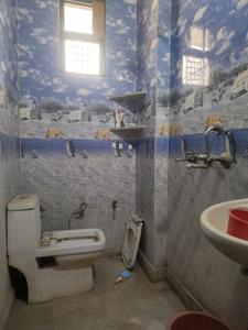 Common Bathroom Image of 650 Sq.ft 1 BHK Builder Floor for rent in Sector 15 Dwarka New Delhi for Rs. 10500