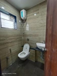 Bathroom Image of 1660 Sq.ft 3 BHK Apartment / Flat for rent in Sahakar Nagar Nagpur for Rs. 30000