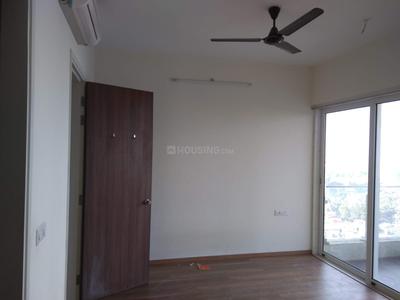 Bedroom Image of 800 Sq.ft 2 BHK Apartment / Flat for sale in L&amp;T Crescent Bay Tower T2, Parel Mumbai for Rs. 52000000