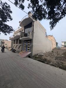 6 BHK Independent House