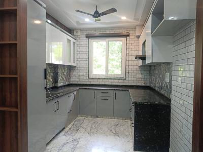 Kitchen Image of 1600 Sq.ft 3 BHK Apartment / Flat for sale in Sector 105 Noida for Rs. 6500000
