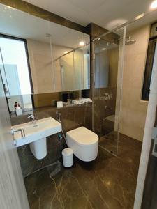 Bathroom Image of 1500 Sq.ft 2.5 BHK Apartment / Flat for sale in Lodha The Park Town Houses, Lower Parel Mumbai for Rs. 75000000