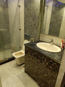 Bathroom Image of 1500 Sq.ft 3 BHK Builder Floor for rent in Shahganj Agra for Rs. 20000