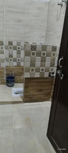 Bathroom Image of 1000 Sq.ft 1 BHK Independent House for rent in Jhusi Allahabad for Rs. 4000