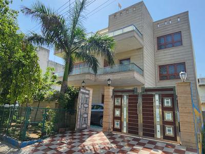Image of 1100 Sq.ft 2 BHK Villa for rent in Sector 2, Faridabad for Rs. 15000