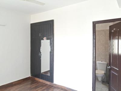 Bedroom Image of 925 Sq.ft 2 BHK Apartment / Flat for sale in Paras Tierea, Sector 137 Noida for Rs. 7800000