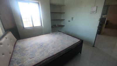 Bedroom Image of 900 Sq.ft 2 BHK Apartment / Flat for rent in Hemant Kamala City, Katraj Pune for Rs. 25000