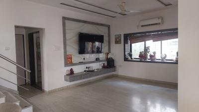 Living Room Image of 5000 Sq.ft 5 BHK Villa for rent in Venkatesh Flora, Mundhwa Pune for Rs. 135000