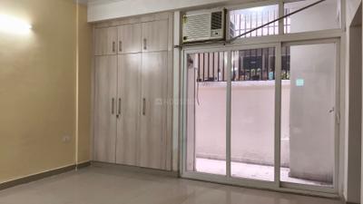 Bedroom Image of 2450 Sq.ft 4.5 BHK Villa for rent in Amrapali Dream Valley, Noida Extension Greater Noida for Rs. 38500