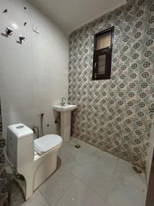 Bathroom Image of 900 Sq.ft 2 BHK Apartment / Flat for sale in Deenpur New Delhi for Rs. 4700000