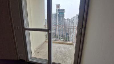 Balcony Image of 1550 Sq.ft 3 BHK Apartment / Flat for sale in Mahagun Moderne, Sector 78 Noida for Rs. 21000000